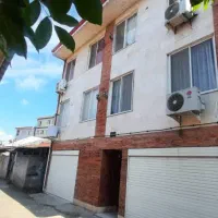 آپارتمان-جایگاه-تورستی-بقل-رودخانه-93-متری