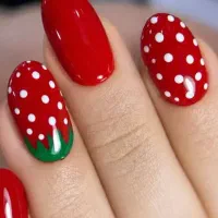 ناخن کار حرفه ایی