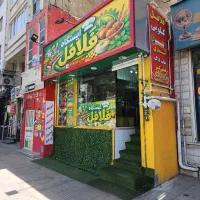 استخدام نیروی فست فود