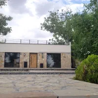 ۳۳۰۰متر باغ ۱۹۵متر ویلامدیترانه ای درپزشکان آبسرد