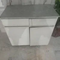 ۸ متر کابینت کابینت بدنه فلزی در چوب|مصالح و تجهیزات ساختمان|رباط‌کریم, رباط‌کریم|دیوار