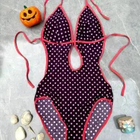 مایو شنا|لباس|باقرشهر, |دیوار