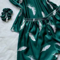 لباس زیر زنانه و مردانه|لباس|شوش, |دیوار