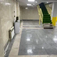 زیر زمین ۱۷۰. متر تجاری. میدان چهارباغ|اجارهٔ دفتر صنعتی، کشاورزی، تجاری|تهران, جنت‌آباد جنوبی|دیوار