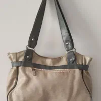 دو عدد کیف با هم صد|کیف، کفش، کمربند|شاهرود, |دیوار