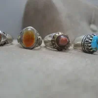 چهار عدد انگشتر|کلکسیون اشیاء عتیقه|اندیشه, اندیشه فاز ۱|دیوار