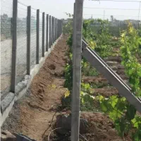 پایه فنس بتنی  تیرک  سیمانی سیم خاردار