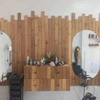 دکور مغازه و صندلی اصلاح