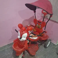 سه چرخه قرمز