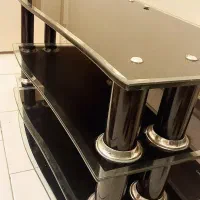 میز تلویزیون شیشه ای بسیار تمیز و شیک|میز تلویزیون|تهران, شهرک هما|دیوار