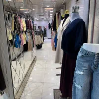 فروشنده خانم