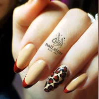 کاشت تخصصی ناخن|خدمات آرایشگری و زیبایی|پرند, فاز ۲|دیوار