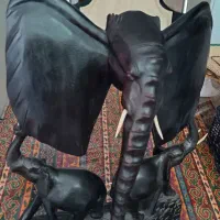 مجسمه فیل سه قلو