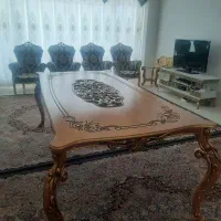 میز ناهارخوری ۸نفره.