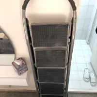 نردبون پنج طبقه