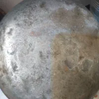 قابلمه مسی قدیمی قلمکاری شده|کلکسیون اشیاء عتیقه|رشت, گلسار|دیوار