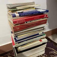 یه تعداد کتاب