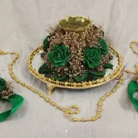 طراحی تخصصی سینی حنا و گلآرایی مجالس