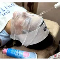 فشیال تخصصی( پاکسازی عمیق پوست بادستگاه)