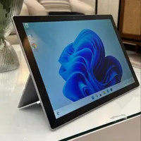 بسیار تمیز surface pro 5