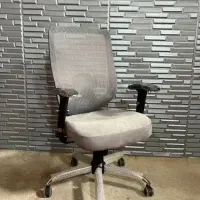 صندلی اداری لئو کارشناسی کد 610