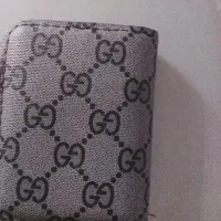 کیف جیبی مداره گم شده است