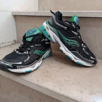 کفش ورزشی ساکونی سایز 42|کیف، کفش، کمربند|اهواز, شریعتی جنوبی|دیوار