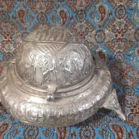 خاویار خوری و قیچی فولادی