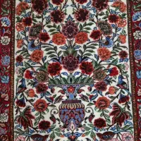 قالی دستباف (نقشه گل زنبق)|فرش|اراک, |دیوار