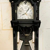 ساعت دیواری پاندولی و کلاسیک کاملا سالم و در حد نو|ساعت دیواری و تزئینی|تبریز, |دیوار