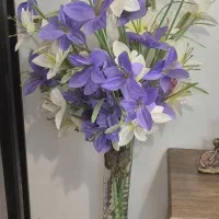 گل و گلدان