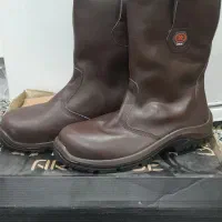 یک عدد کفش خارجی  نمبر ۴۳