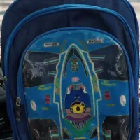 کیف مدرسه|کیف، کفش، کمربند|بروجرد, |دیوار