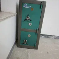 گاو صندوق دو درب خیلی تمیز