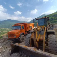 راننده پایه یک کمپرسی ده چرخ