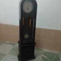 ساعت ایستاده قدیمی
