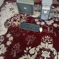 کامپیوتر کامل سالم در حد نو کارتن هم دار