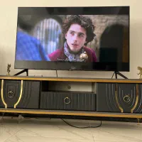 میز تلوزیون در حد نو