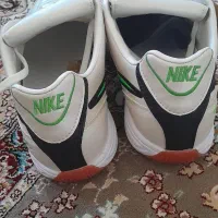 کفش فوتبالی وفوتسالی