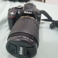 دوربین عکاسی نیکون اصل فووق العاده کم کارکرد|دوربین عکاسی و فیلمبرداری|کرج, عظیمیه|دیوار