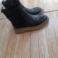 کفش ولباس مجلسی|لباس|رباط‌کریم, شترخوار|دیوار