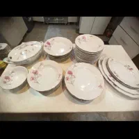 ظرف ظروف چینی لوازم قنادی لوستر پرده میز رومیزی|ظروف سرو و پذیرایی|اصفهان, سپاهان‌شهر|دیوار