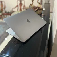 مک بوک پرو خاص 2019با4گیگ گرافیک مجزا۱۵.۵ تاچ بار