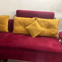 مبل راحتی ۷ نفره آبی و ال قرمز با میز عسلی