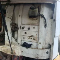 ایویکو ۳۳۰ کشنده تریلی|خودرو سنگین|میانه, |دیوار