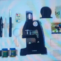 میکروسکوپ|لوازم التحریر|مشهد, فارغ التحصیلان|دیوار