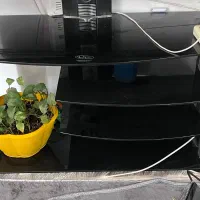 میز تلویزیون شیشه ای