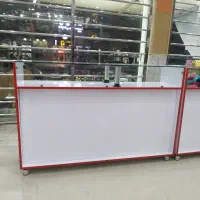 ویترین مانکن رگال چوب لباسی