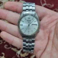 ساعت seiko 5 رنگ نقره ای|ساعت|کاشان, میدان کهنه|دیوار