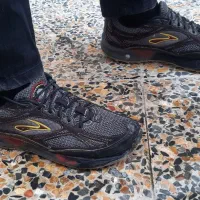 کفش استوک اصلی‌(اورجینال)بروکس‌وآسیکس